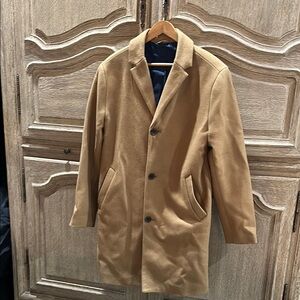 Old Navy camel colored Men’s overcoat size M.